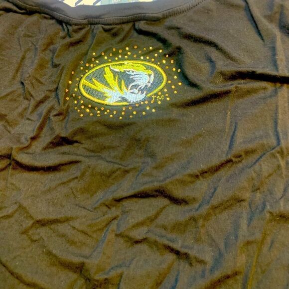 Missouri tigers tee. XXL, hem longer on sides - Picture 3 of 8
